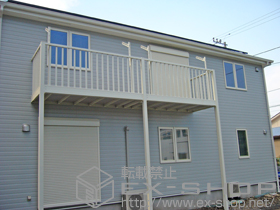 のバルコニー ビューステージHスタイル 縦太格子 連棟 柱建て式 施工例