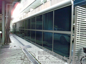 のテラス屋根 ヴェクターテラス F型 テラスタイプ 5連棟 積雪〜20cm対応＋前面パネル 施工例