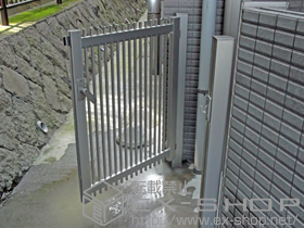 の門扉 レスティン門扉 11型 片開き　門柱使用 施工例