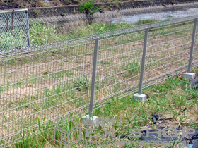 のフェンス・柵 メッシュフェンス G10-R 施工例