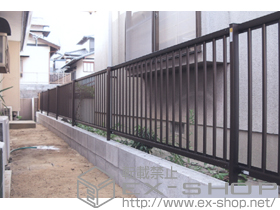 のフェンス・柵 レスティナフェンス22型 フリーポールタイプ 施工例