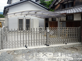 のカーゲート レイオス3型(ペットガード) ノンレール 両開き 施工例