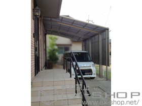 のカーポート ルーフポートシグマIII 1500 積雪〜50cm対応＋ルーフポートシグマIII 1500 サイドパネル3段仕様 施工例