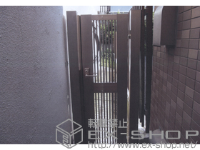 の門扉 エクジス門扉R2型 片開き　門柱式 施工例