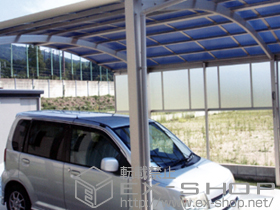 のカーポート レイナツインポートグラン　積雪〜20cm対応＋レイナツインポートグラン　サイドパネル 施工例