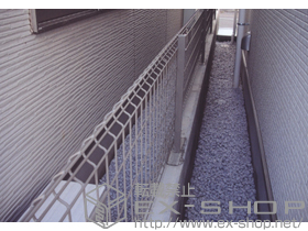 のフェンス・柵 ハイグリッドフェンスUF8型 フリーポールタイプ 施工例