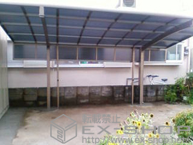 のカーポート レグナスポートシグマIII 耐風圧強度仕様 積雪〜30cm対応+レグナスポートシグマIII用 サイドパネル 施工例