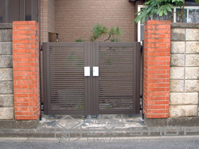 の門扉 シャレオR1型 両開き　柱使用 施工例