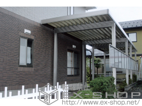 のカーポート テリオスポートIII 3000 縦連棟 角柱8本 積雪〜100cm対応＋サイドパネル 1段＋ライザーテラスII R型関東間用 部材 施工例