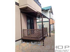 のテラス屋根 ヴェクターテラス R型 テラスタイプ 単体 積雪〜20cm対応＋ヴェクターテラス 吊下げ物干し 標準 2本入 施工例