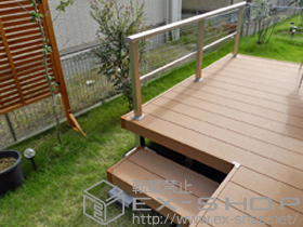 のウッドデッキ リウッドデッキ 200＋独立式 リウッドステップ2型＋シンプルモダンデッキフェンス8型 <横格子1本のみタイプ> 施工例