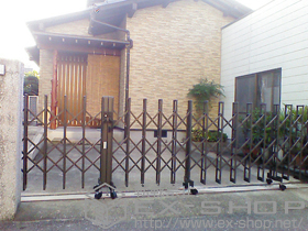 のカーゲート セレビューFB型 キャスター式 両開き親子 45FA 施工例