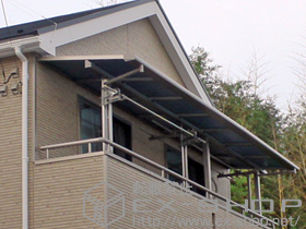 のカーポート ライザーテラスII F型 屋根タイプ 連棟 積雪〜20cm対応 施工例