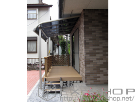 のテラス屋根 パワーアルファ RB型 屋根タイプ 単体 積雪〜30cm対応＋吊り下げ物干し　標準2本入 施工例