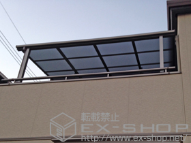 のバルコニー・ベランダ屋根 ライザーテラスII F型 テラスタイプ 単体 積雪〜20cm対応+ライザーテラスII  吊下げ物干し 標準 2本入 施工例