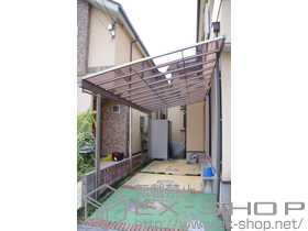 のテラス屋根 ライザーテラスII F型 テラスタイプ 連棟 積雪〜20cm対応 施工例