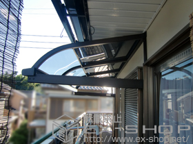 のバルコニー・ベランダ屋根 ライザーテラスII R型 ルーフタイプ 単体 積雪〜20cm対応 施工例