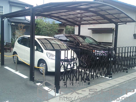 のカーゲート トリップゲート PB型 ノンレール 両開き 60W(30S+30M) 施工例