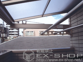 のバルコニー・ベランダ屋根 ライザーテラスII F型 ルーフタイプ 単体 積雪〜20cm対応+ライザーテラスII  ルーフ用竿掛け 2個入 施工例