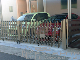 のカーゲート アルシャインII PG型R(ペットガード) Cタイプ ノンレール 両開き 600W 施工例