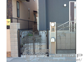 の門扉 ラヴェール門扉5型 両開き　サンドブラスト化粧柱使用 施工例