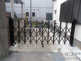 のカーゲート トリップゲート PB型 ノンレール 片開き 30S 施工例