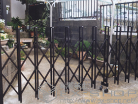 のカーゲート トリップゲート PA型 ノンレール 片開き 施工例