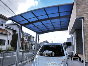 のカーポート レイナポートグラン　積雪〜20cm対応＋着脱式サポート柱　標準　2本入 施工例