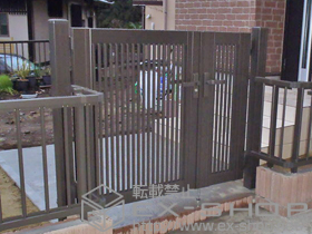 の門扉 プリレオ R2型 両開き親子　柱使用 施工例