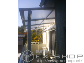 のバルコニー・ベランダ屋根 ヴェクターテラス F型 屋根タイプ 単体 積雪〜20cm対応+吊下げ物干し 標準 2本入 施工例