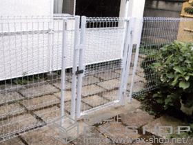 の門扉 イーネット門扉1型 片開き 門柱仕様 施工例