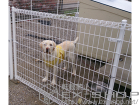 のフェンス・柵 メッシュフェンスM0 間仕切りタイプ 施工例