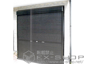 のガレージシャッター ガレージシャッタークワトロ 手動式 外部付タイプ 施工例