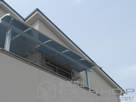 のバルコニー・ベランダ屋根 ヴェクターテラス R型 屋根タイプ 単体 積雪〜20cm対応+吊下げ物干し 標準 2本入 施工例