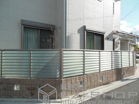 のフェンス・柵 サニーブリーズフェンスS型 間仕切りタイプ<採光タイプ> 施工例