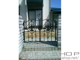 の門扉 ディズニー門扉 ミッキーB型 両開き 角門柱式 施工例