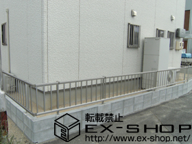 のフェンス・柵 レスティナフェンス21型 自由柱＋着脱式サポート 1本入 施工例