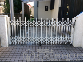 のカーゲート セレビューMP型[ペットガード] キャスター式 片開き 26SA 施工例