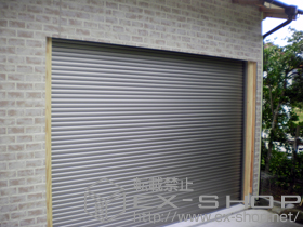 のガレージシャッター ガレージシャッタークワトロ 電動式 内部付タイプ 施工例