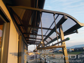 のバルコニー・ベランダ屋根 ライザーテラスII R型 屋根タイプ 連棟 積雪〜20cm対応 施工例