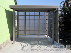 のカーポート テリオスポートIII 900 角柱4本仕様 積雪〜30cm対応＋テリオスポートIII サイドパネル(波板) L字囲い 施工例