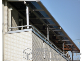 のバルコニー・ベランダ屋根 ライザーテラスII F型 屋根タイプ 三連棟 積雪〜20cm対応 施工例