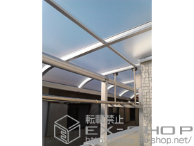 のバルコニー・ベランダ屋根 ヴェクターテラス R型 屋根タイプ 連棟 積雪〜20cm対応 施工例