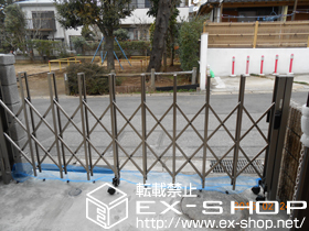 のカーゲート トリップゲート RA型 ノンレール 片開き 施工例