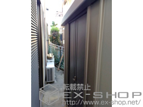 の物置・屋外倉庫 エスケーセブン SK7-100 一般型(SK7-100)＋α棚板棚柱セット×1 施工例