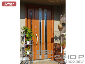 の玄関ドア リシェントK4仕様 22簡易タッチキー仕様 親子仕様R 300型＋下枠段差緩和材/下枠フラット材/施工スペーサーセット/タッチキー(色：ピンク) 施工例