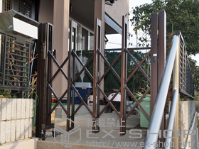 のカーゲート アルシャインII L型 Aタイプ ノンレール 片開き 150S 施工例