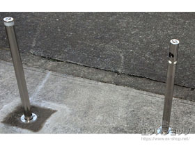 のカーゲート スペースガード（車止め）Ｓ48型 埋込式 キー付き 施工例