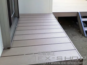 LIXIL ���N�V��(TOEX)�̃E�b�h�f�b�L ����y�X�e�[�W �{�H��