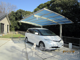 のカーポート レイナポートグラン　積雪〜20cm対応＋着脱式サポート 標準・ハイルーフ兼用 2本入り×1セット＋屋根ふき材補強部品（2セット） 施工例